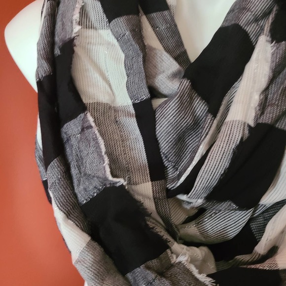Maurices Black and White Checkered Buffalo Plaid Infinity Scarf - Picture 2 of 3